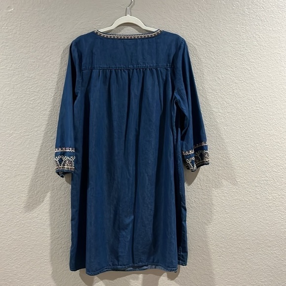 J. Jill Denim Womens M Embroidered Indigo Dress Knee Length Split Neck - Picture 6 of 9